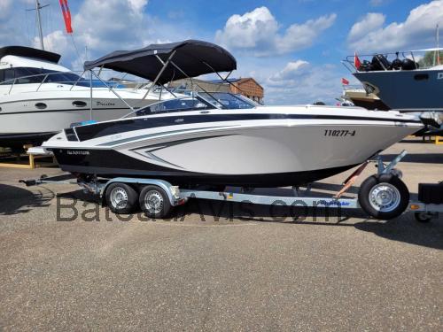 Glastron GT 229 avis et fiche technique